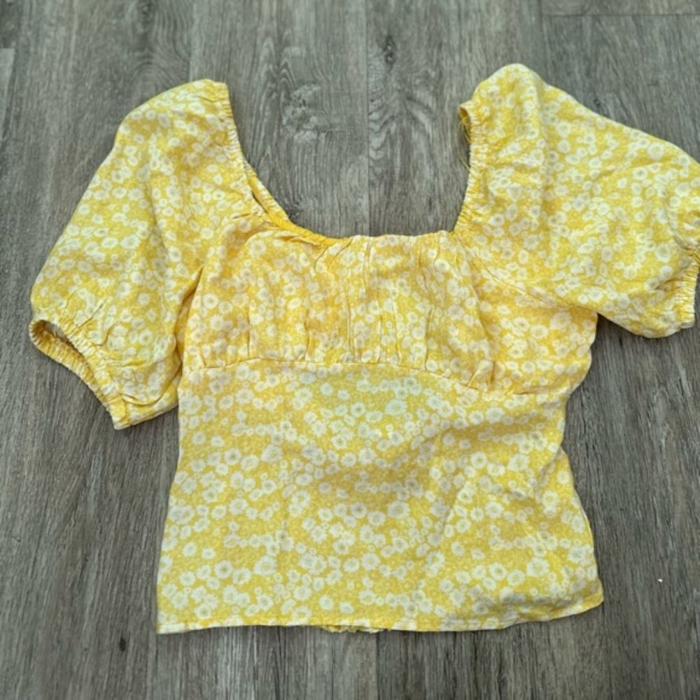 Kirious womens top size small